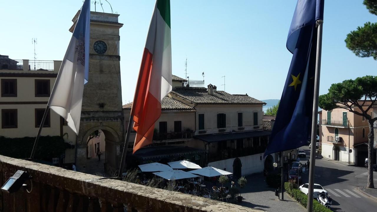 Relax In Piazzetta Casa E Appartamento Per Vacanze 트레비나노로마노 객실 사진