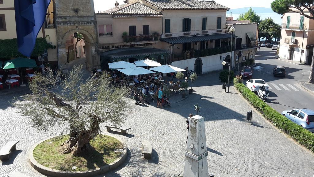 Relax In Piazzetta Casa E Appartamento Per Vacanze 트레비나노로마노 객실 사진