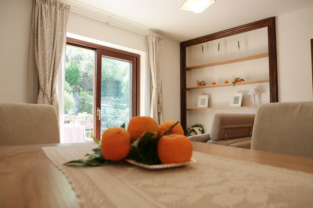 Relax In Piazzetta Casa E Appartamento Per Vacanze 트레비나노로마노 객실 사진