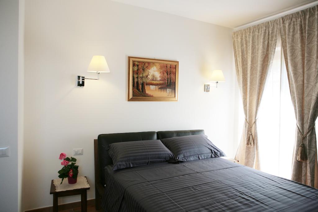 Relax In Piazzetta Casa E Appartamento Per Vacanze 트레비나노로마노 객실 사진