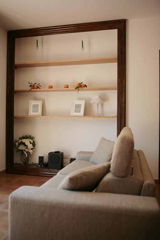 Relax In Piazzetta Casa E Appartamento Per Vacanze 트레비나노로마노 객실 사진