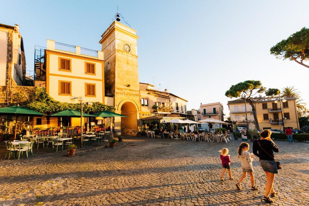Relax In Piazzetta Casa E Appartamento Per Vacanze 트레비나노로마노 외부 사진